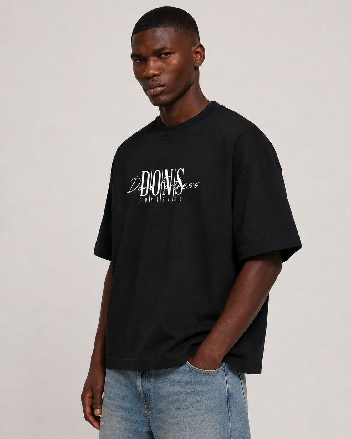 Aramá Square-Cut Tee